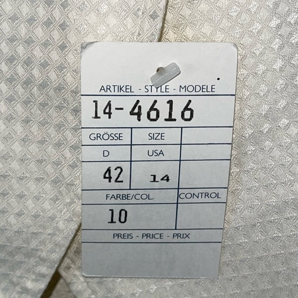 NWT Givenchy new/old stock wool blend blazer. Size 14/42. - Picture 7 of 8